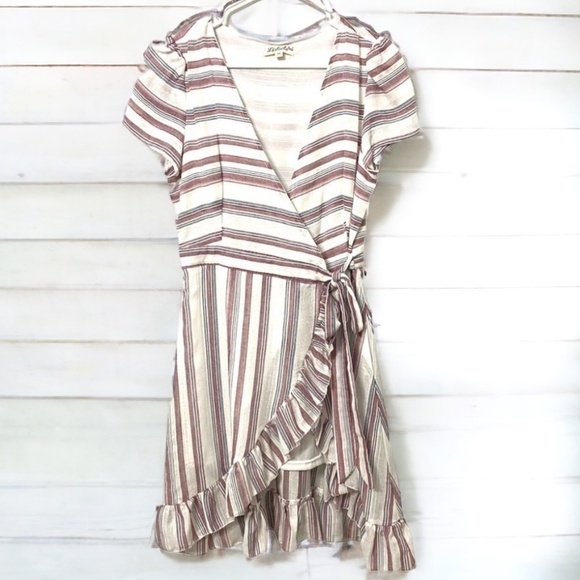 Listicle Boho Striped Asymmetrical Ruffle Hem Wrap Dress, Size Medium New, NWT - Picture 1 of 8